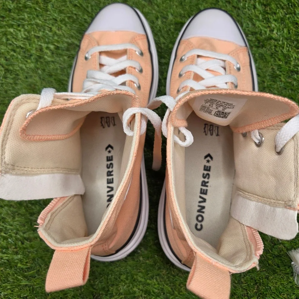 Converse Chuck Taylor All Star HI Lugged Lift SIZE 7 Girls Platform Cheeky Coral